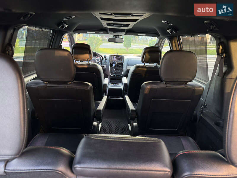 Минивэн Dodge Grand Caravan 2019 в Буче