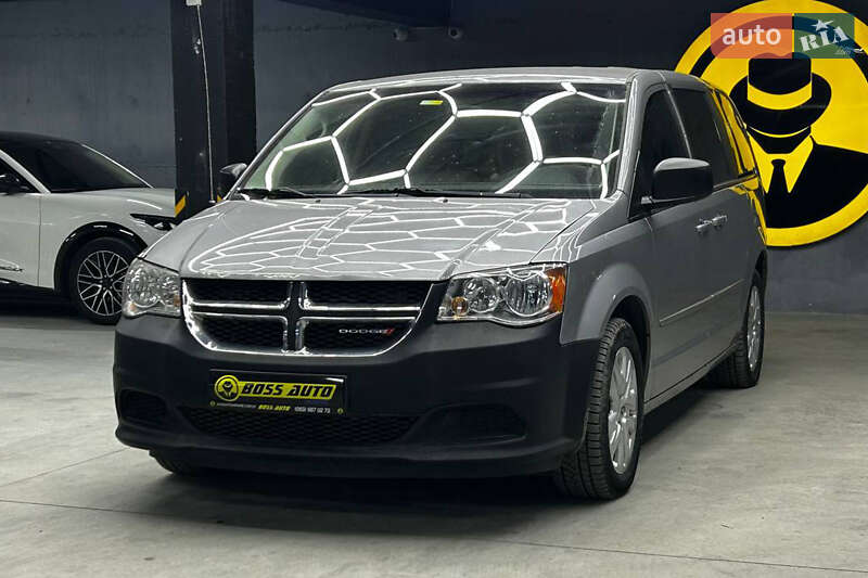 Мінівен Dodge Grand Caravan 2017 в Чернівцях