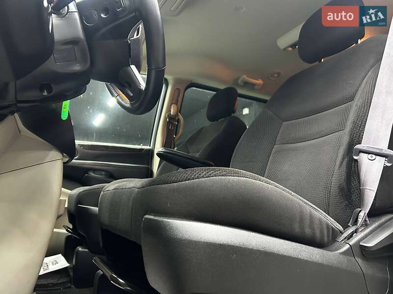 Мінівен Dodge Grand Caravan 2017 в Чернівцях