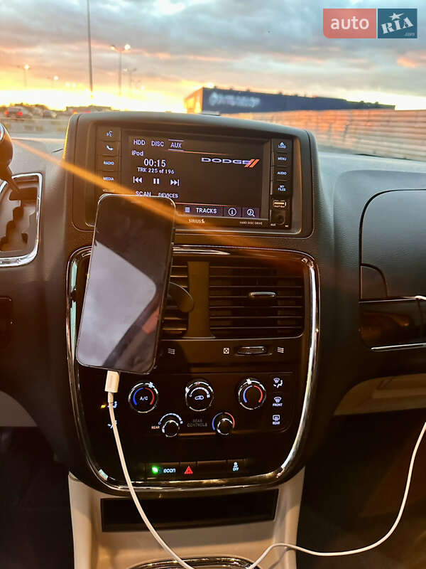 Мінівен Dodge Grand Caravan 2020 в Львові фото 23 Мінівен Dodge Grand Caravan 2020 в Львові