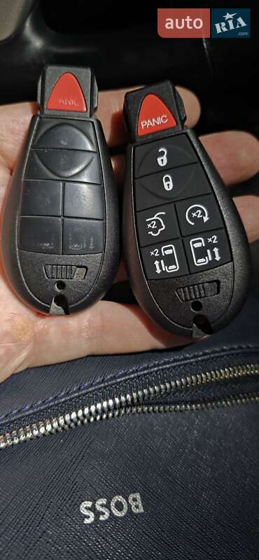 Мінівен Dodge Grand Caravan 2017 в Києві