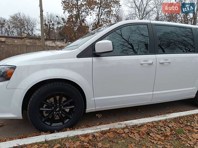 Минивэн Dodge Grand Caravan 2020 в Полтаве фото 3 Минивэн Dodge Grand Caravan 2020 в Полтаве