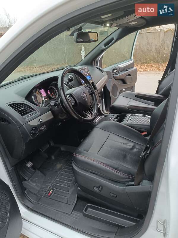 Минивэн Dodge Grand Caravan 2020 в Полтаве фото 14 Минивэн Dodge Grand Caravan 2020 в Полтаве
