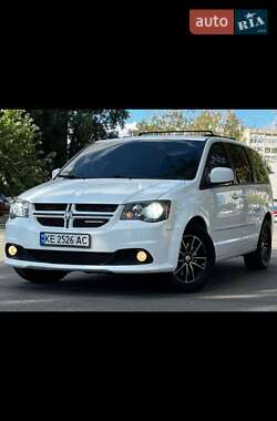 Мінівен Dodge Grand Caravan 2017 в Дніпрі