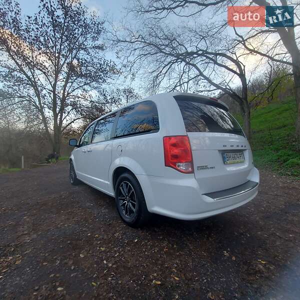 Мінівен Dodge Grand Caravan 2018 в Одесі
