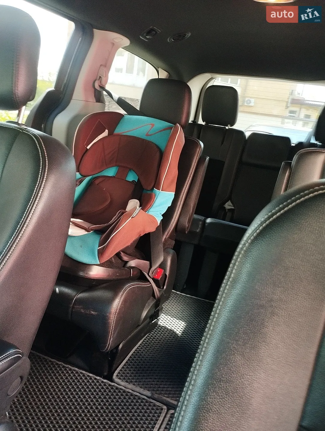 2017 Dodge Caravan - мініатюра 9