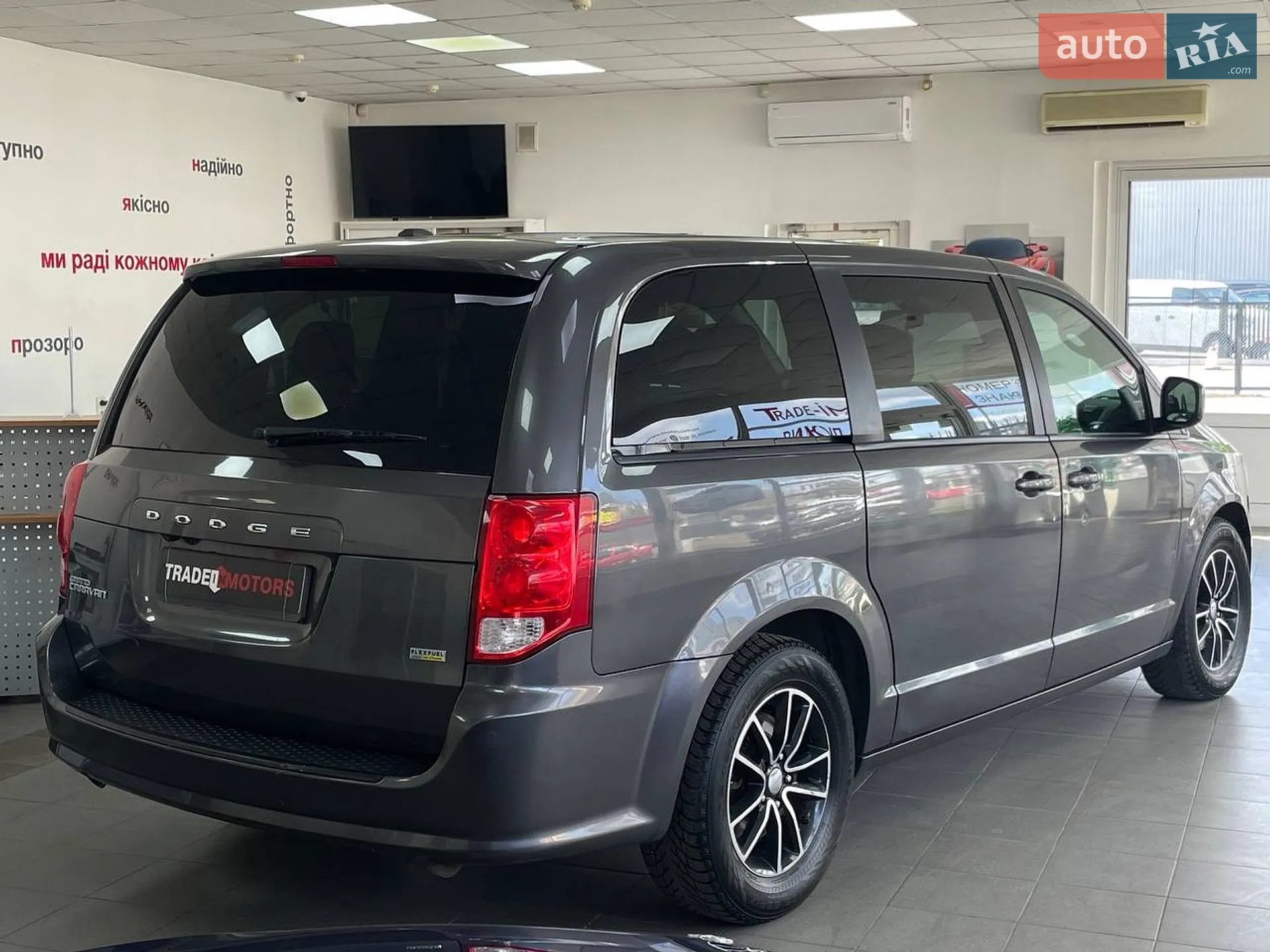 2018 Dodge Caravan - мініатюра 14