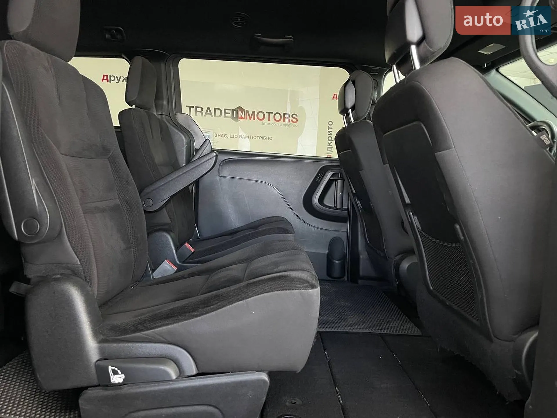 2018 Dodge Caravan - мініатюра 34