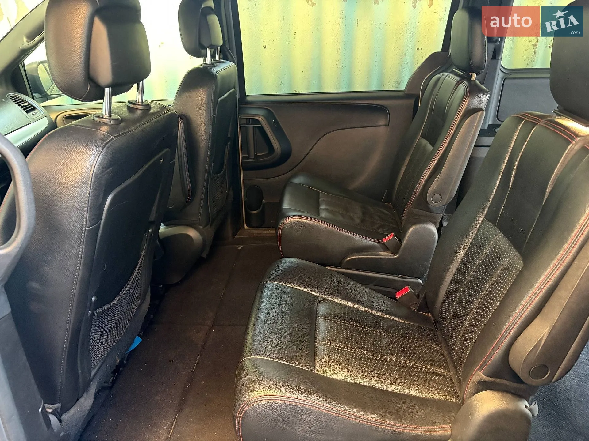 2016 Dodge Caravan - мініатюра 16