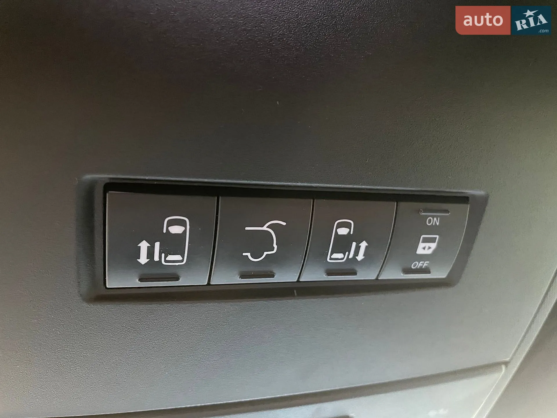 2018 Dodge Caravan - мініатюра 22