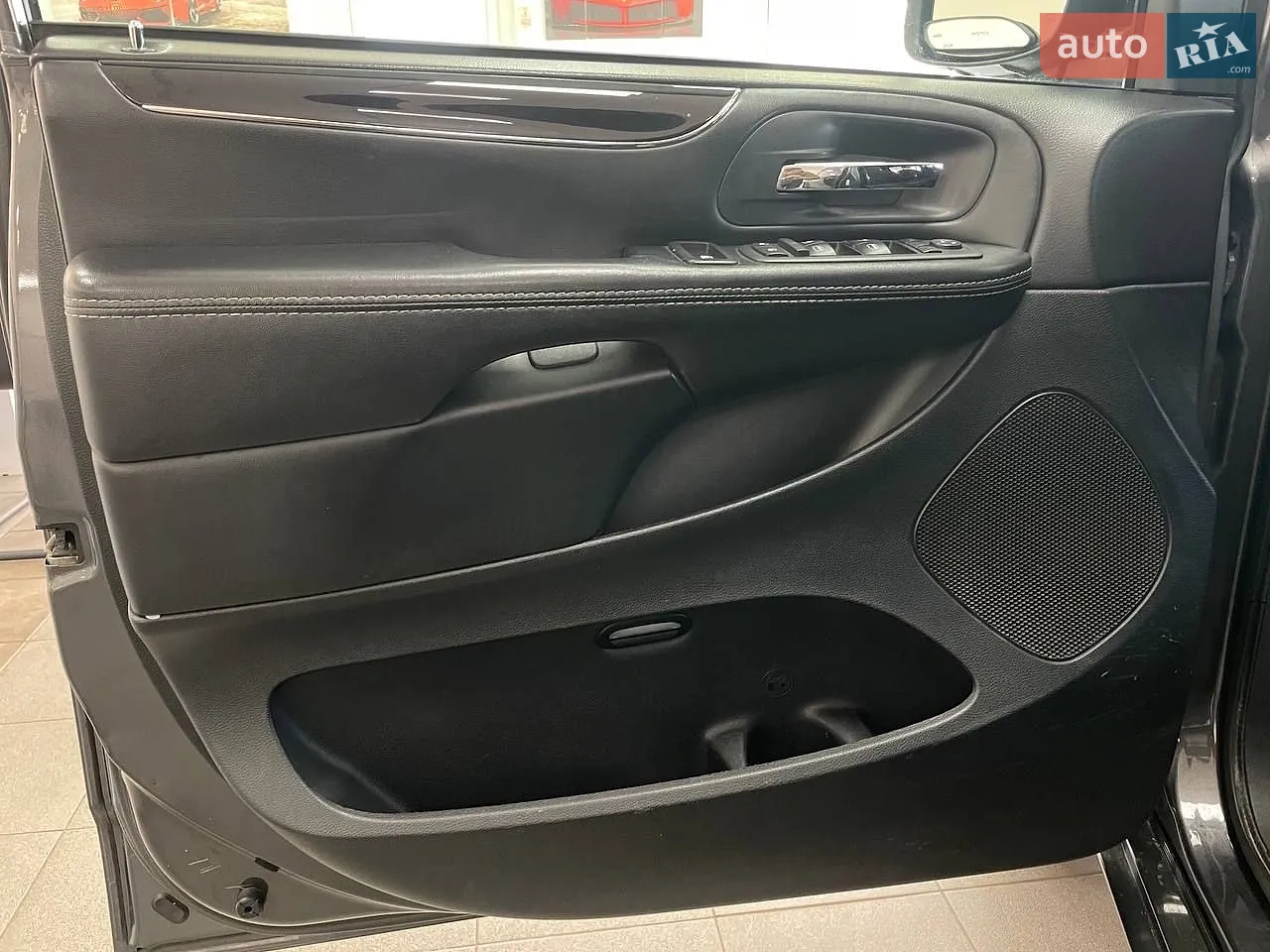 2018 Dodge Caravan - мініатюра 17