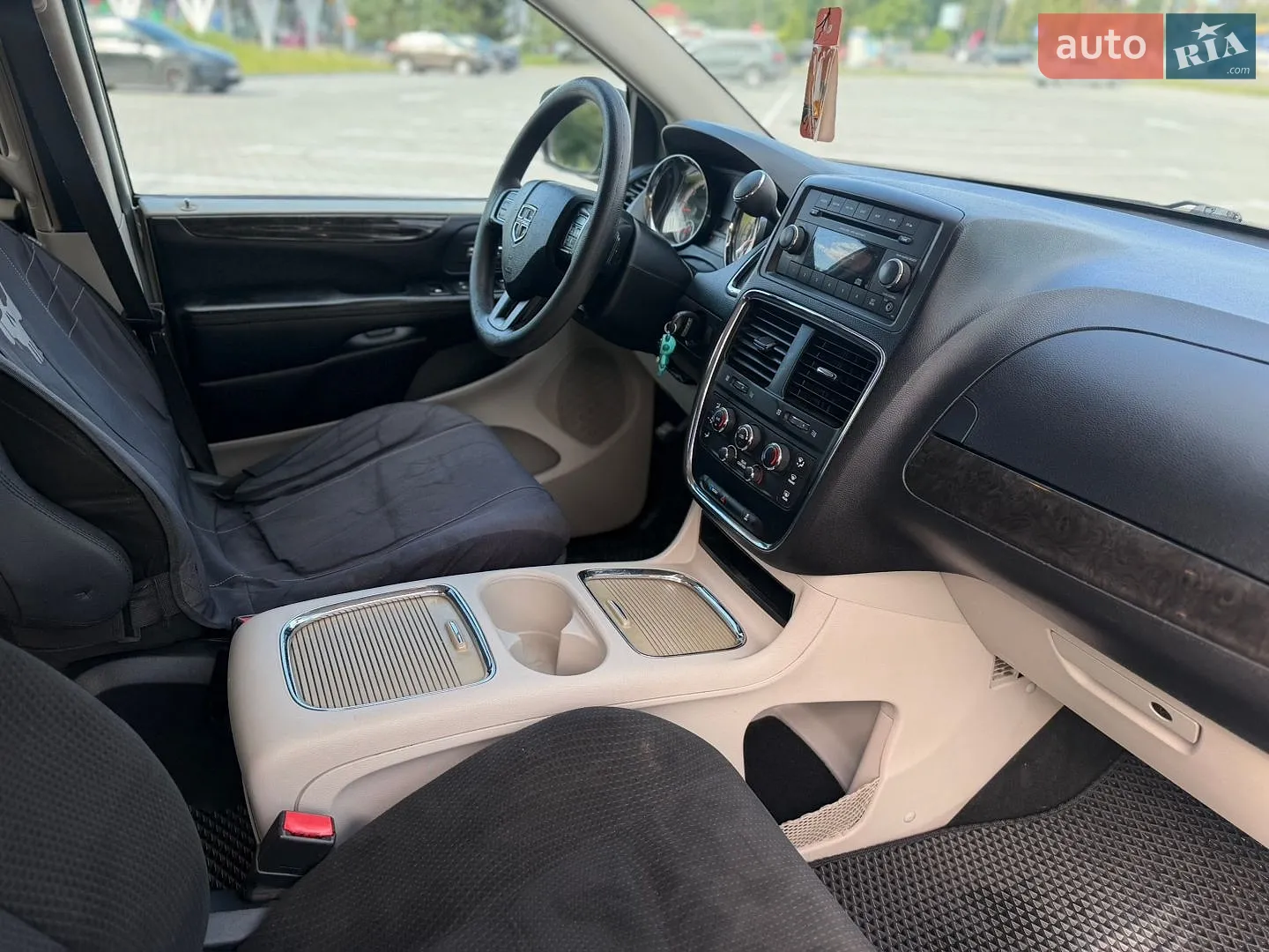 2015 Dodge Caravan - мініатюра 22