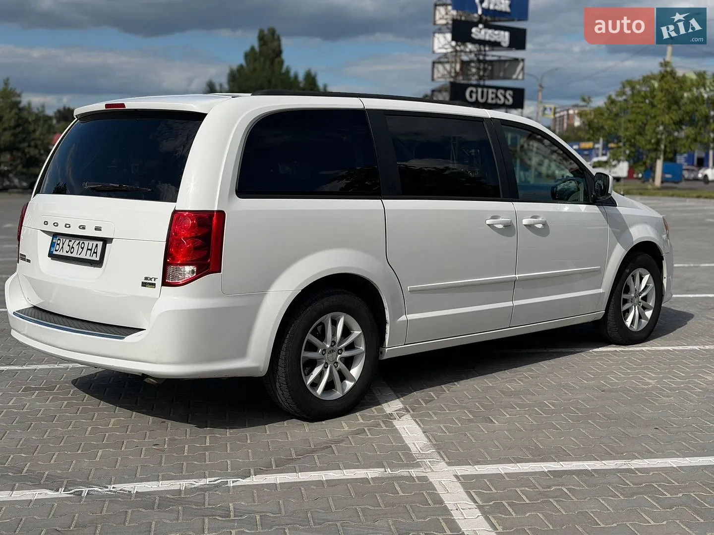 2015 Dodge Caravan - мініатюра 2