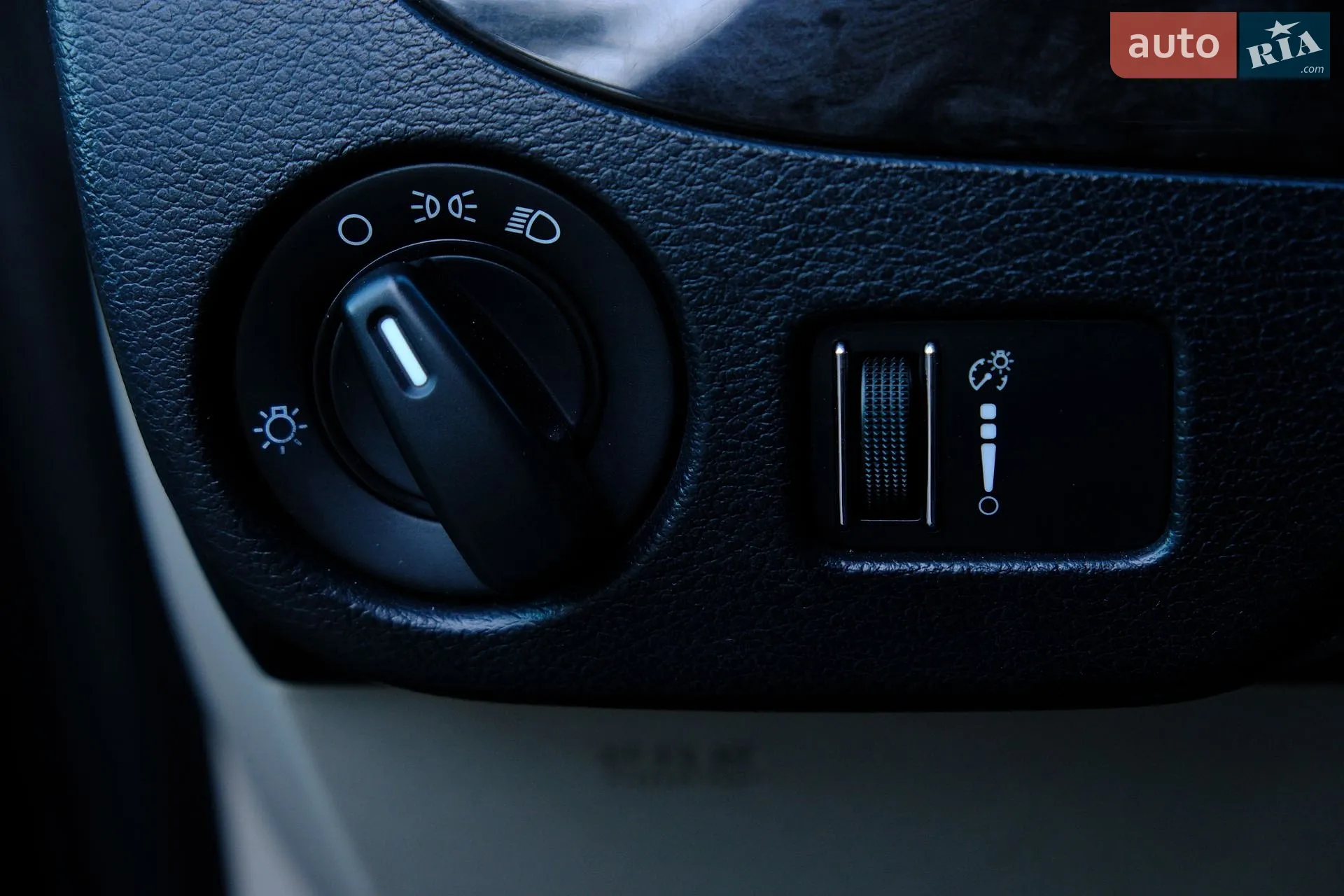 2015 Dodge Caravan - мініатюра 18