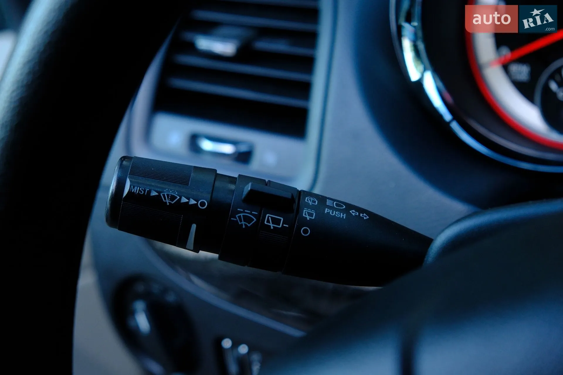 2015 Dodge Caravan - мініатюра 17
