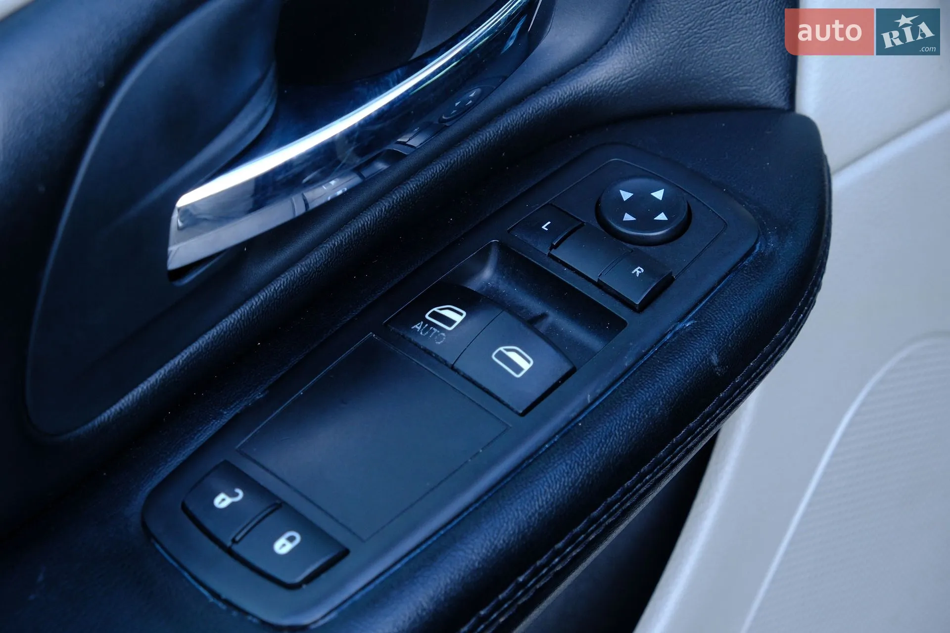 2015 Dodge Caravan - мініатюра 20