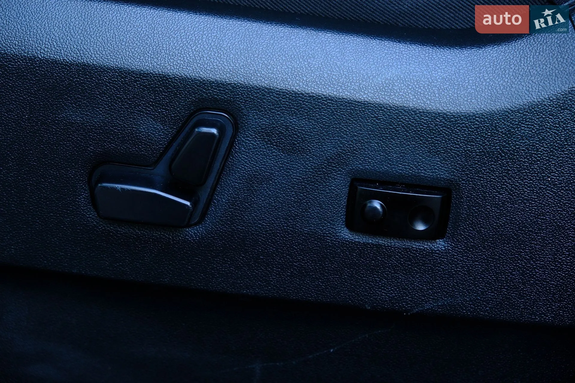 2015 Dodge Caravan - мініатюра 19