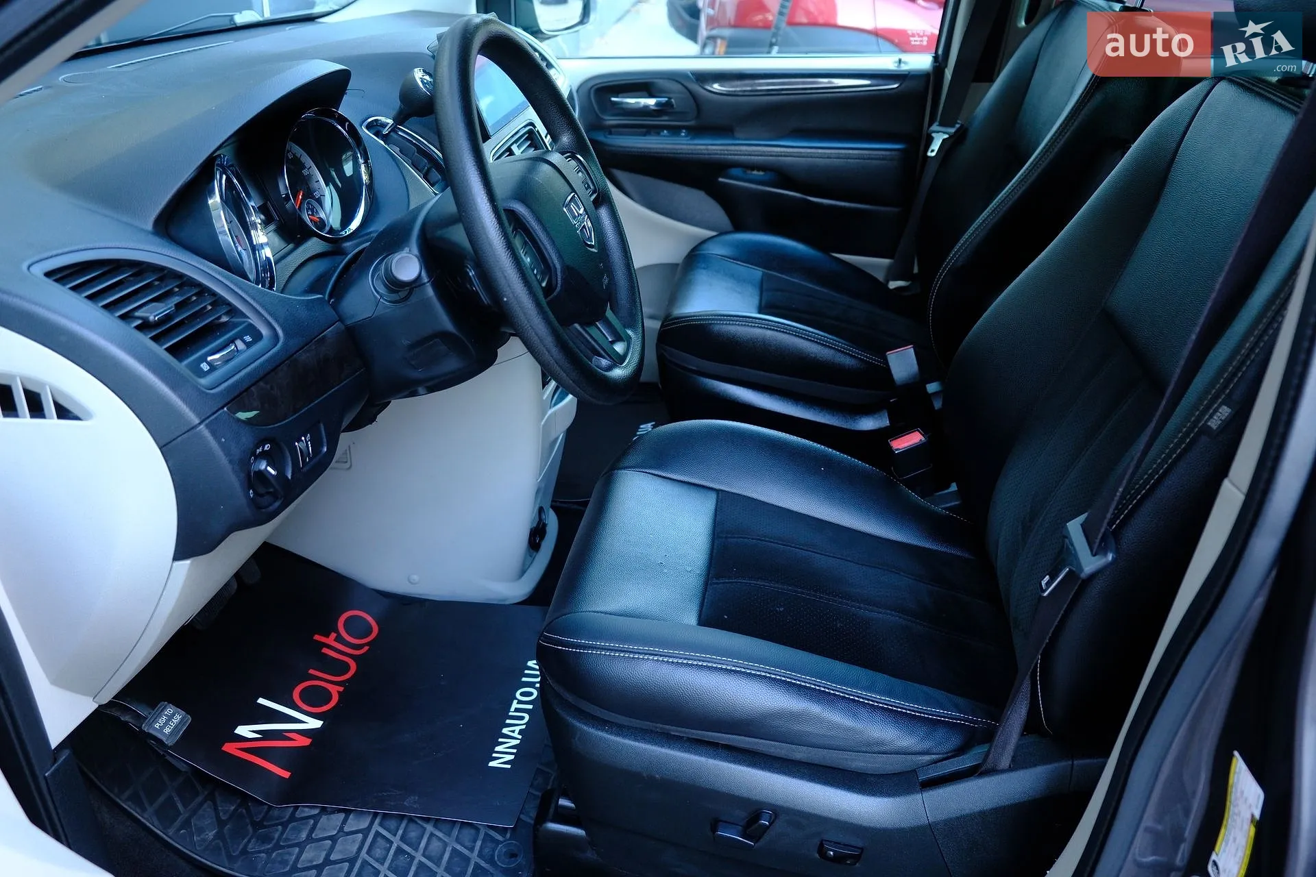 2015 Dodge Caravan - мініатюра 21