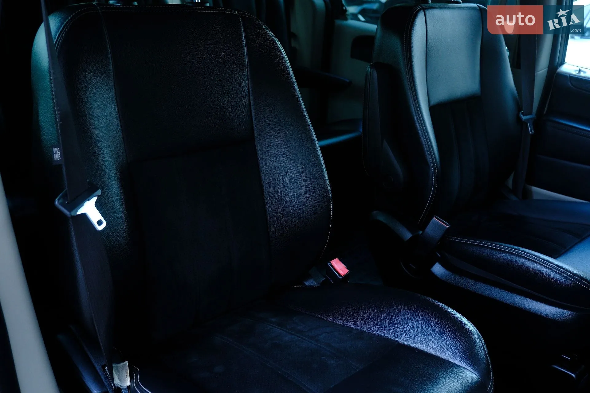 2015 Dodge Caravan - мініатюра 32