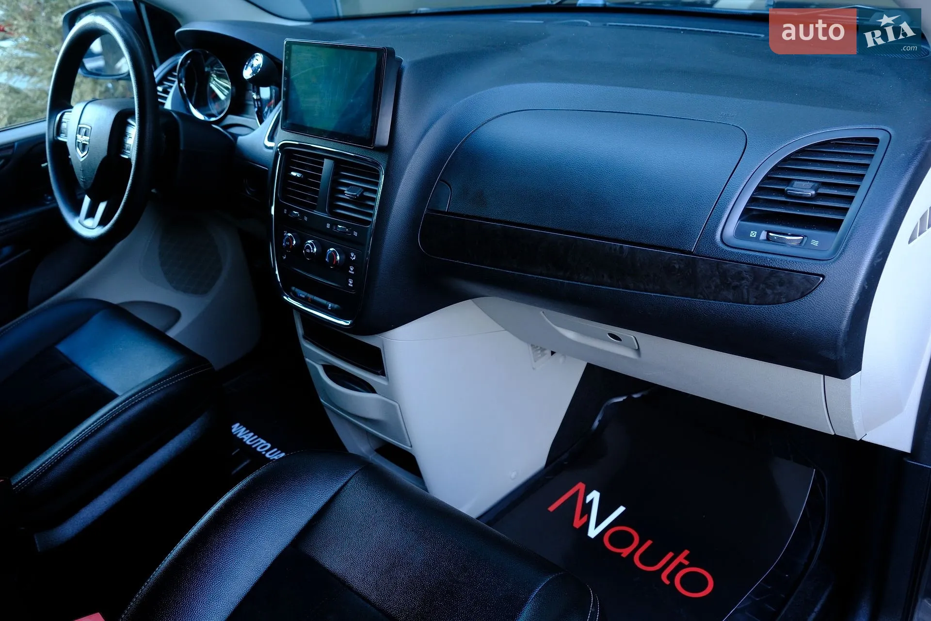 2015 Dodge Caravan - мініатюра 33