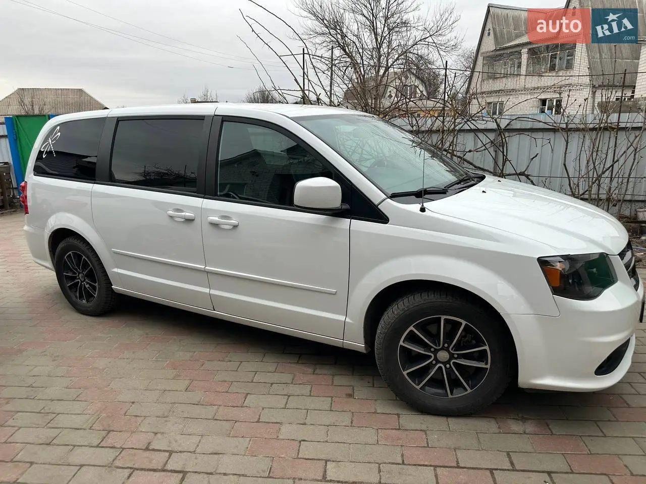 2017 Dodge Caravan - мініатюра 18