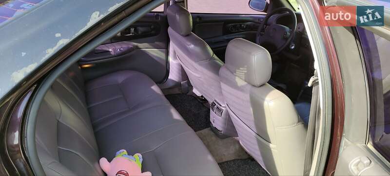 Седан Dodge Intrepid 1993 в Днепре