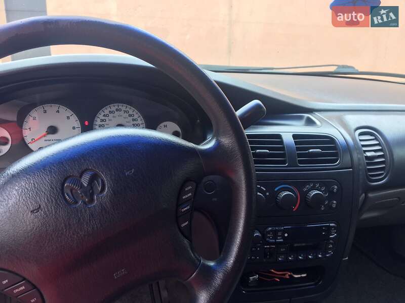 Седан Dodge Intrepid 1998 в Мукачево