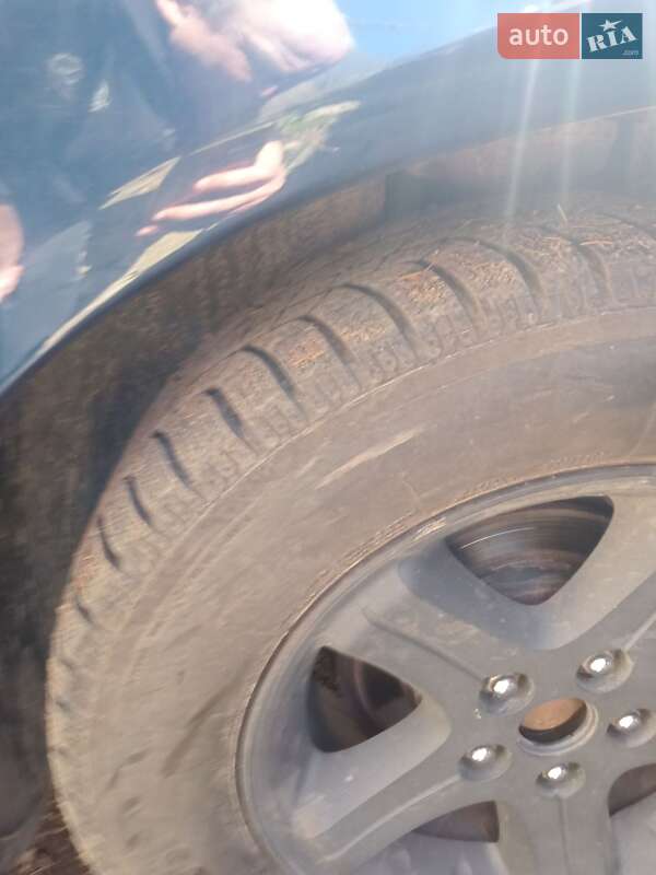 Седан Dodge Intrepid 2004 в Яремчі