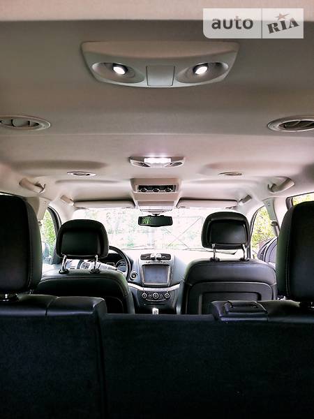 Позашляховик / Кросовер Dodge Journey 2015 в Києві
