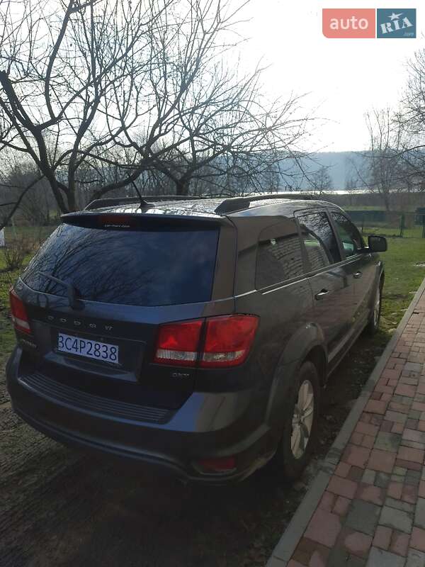 Позашляховик / Кросовер Dodge Journey 2013 в Львові