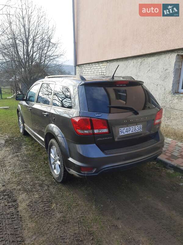 Позашляховик / Кросовер Dodge Journey 2013 в Львові