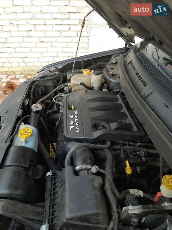 Позашляховик / Кросовер Dodge Journey 2013 в Львові