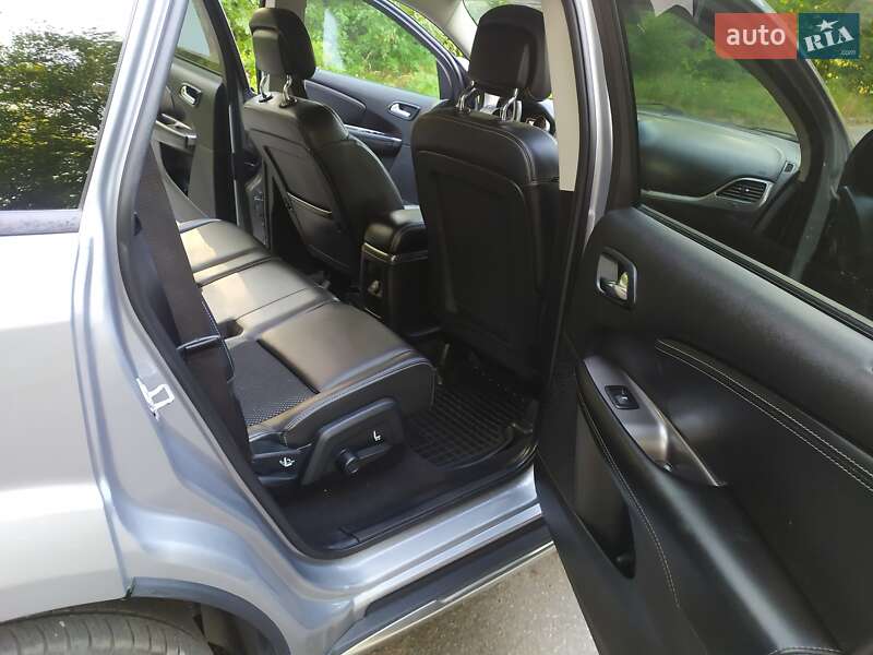 Внедорожник / Кроссовер Dodge Journey 2015 в Новомосковске