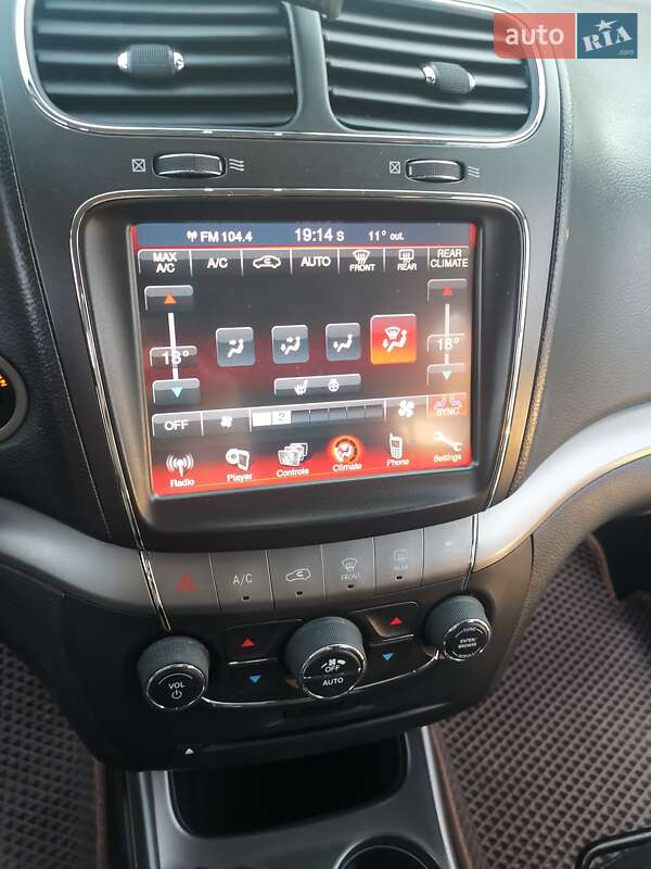 Позашляховик / Кросовер Dodge Journey 2015 в Володимирі