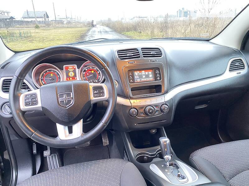 Внедорожник / Кроссовер Dodge Journey 2015 в Лебедине