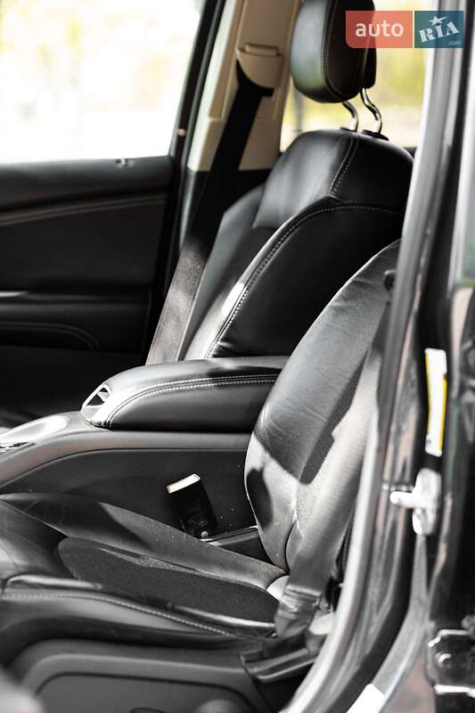 Внедорожник / Кроссовер Dodge Journey 2015 в Ровно фото 27 Внедорожник / Кроссовер Dodge Journey 2015 в Ровно