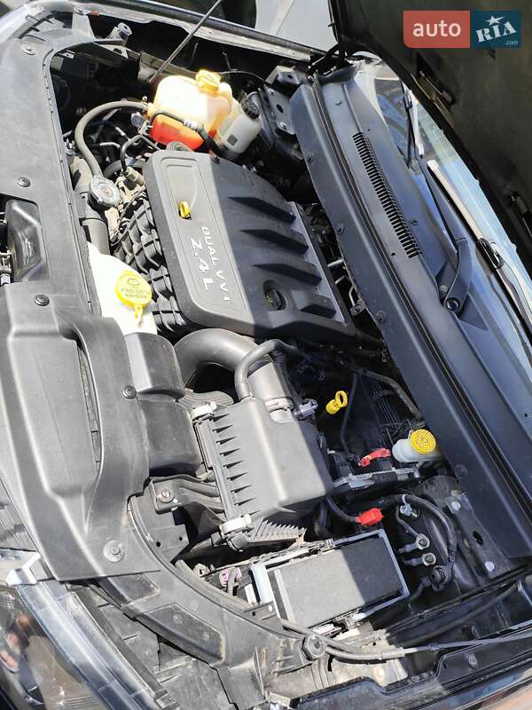 Внедорожник / Кроссовер Dodge Journey 2014 в Днепре
