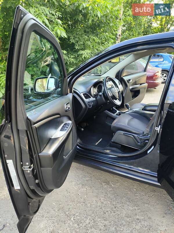 Внедорожник / Кроссовер Dodge Journey 2014 в Днепре