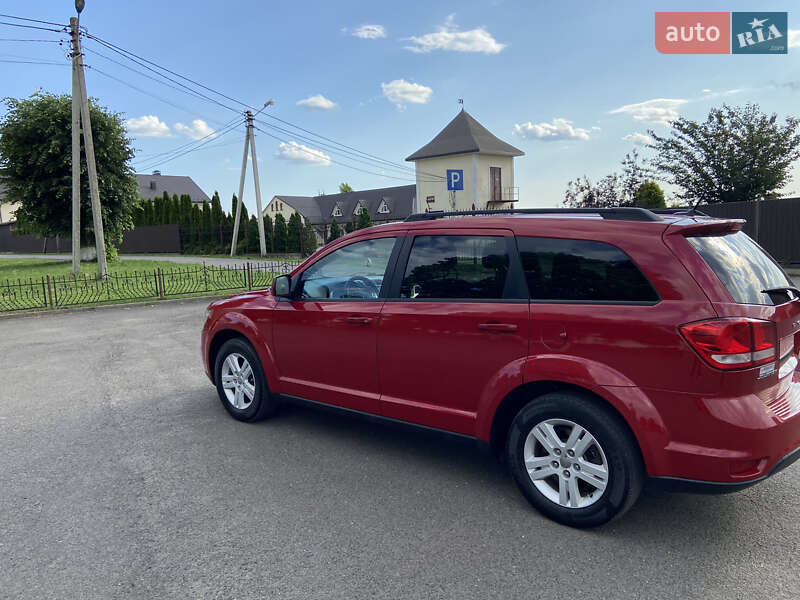 Внедорожник / Кроссовер Dodge Journey 2012 в Владимире