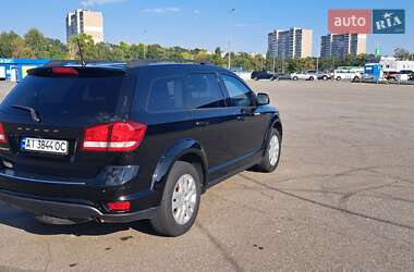 Позашляховик / Кросовер Dodge Journey 2019 в 