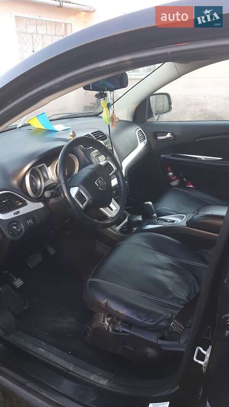 Позашляховик / Кросовер Dodge Journey 2012 в Львові