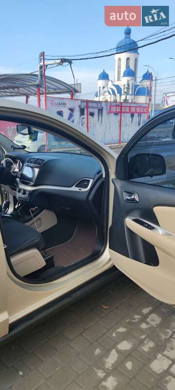 Позашляховик / Кросовер Dodge Journey 2011 в Чернівцях