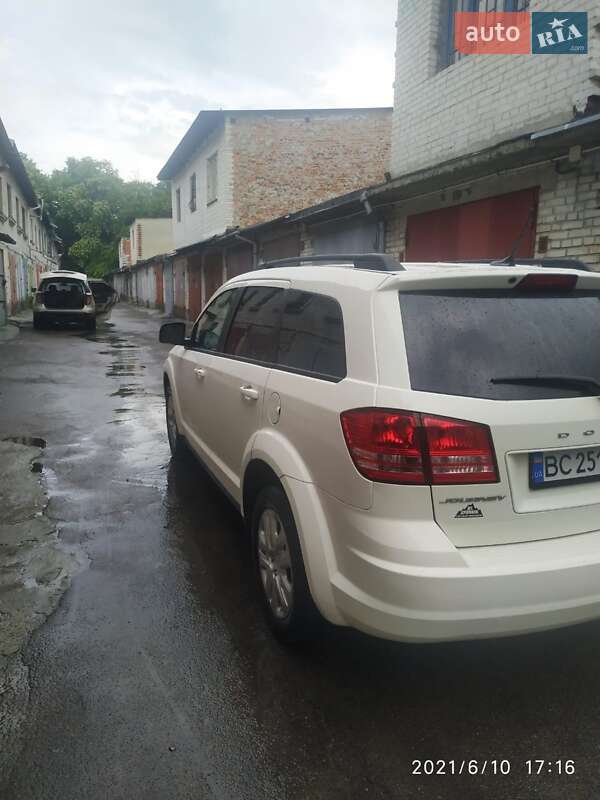 Позашляховик / Кросовер Dodge Journey 2015 в Львові