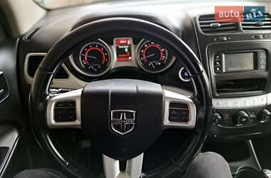 Позашляховик / Кросовер Dodge Journey 2016 в Стебнику
