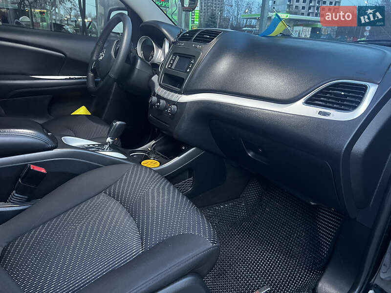 Внедорожник / Кроссовер Dodge Journey 2017 в Полтаве