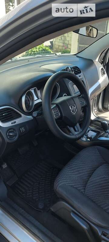 Позашляховик / Кросовер Dodge Journey 2016 в Києві