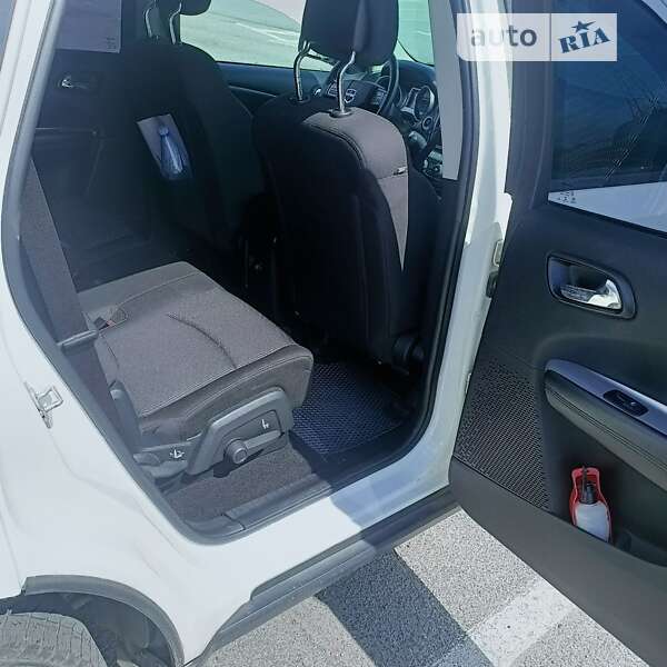 Внедорожник / Кроссовер Dodge Journey 2014 в Ужгороде