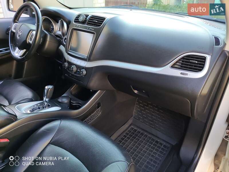 Внедорожник / Кроссовер Dodge Journey 2016 в Черкассах