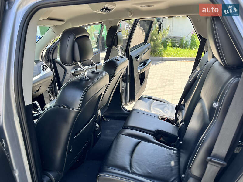 Позашляховик / Кросовер Dodge Journey 2015 в Хмельницькому фото 14 Позашляховик / Кросовер Dodge Journey 2015 в Хмельницькому