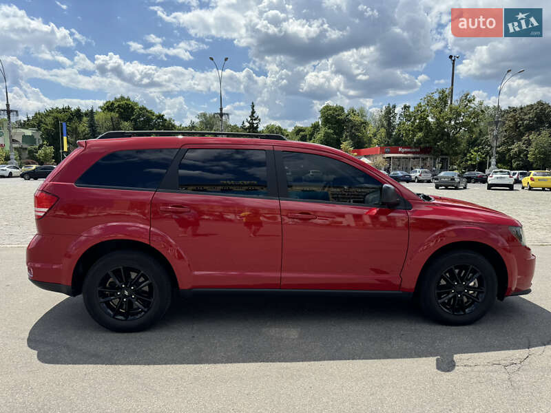 Позашляховик / Кросовер Dodge Journey 2020 в Харкові